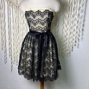 Vintage Betsy Johnson Evening Strapless Black Lace Nude Lined Mini Dress 0/XS